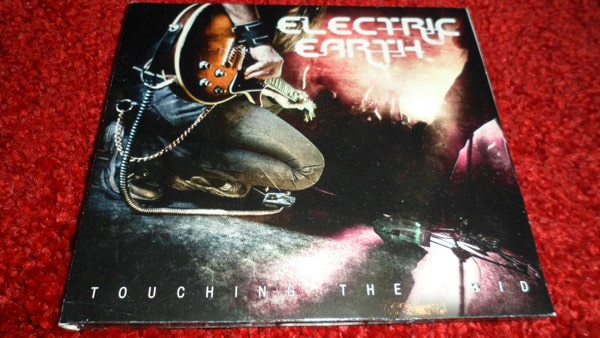 ELE03 -Electric Earth - Touching The Void